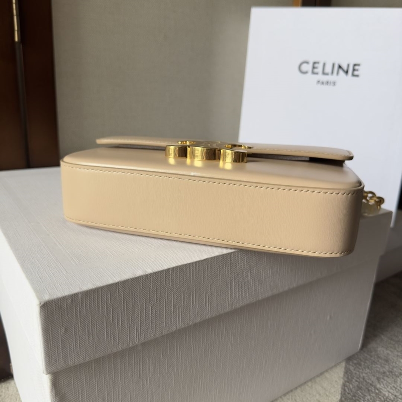 Ce1i*e triomphe bags